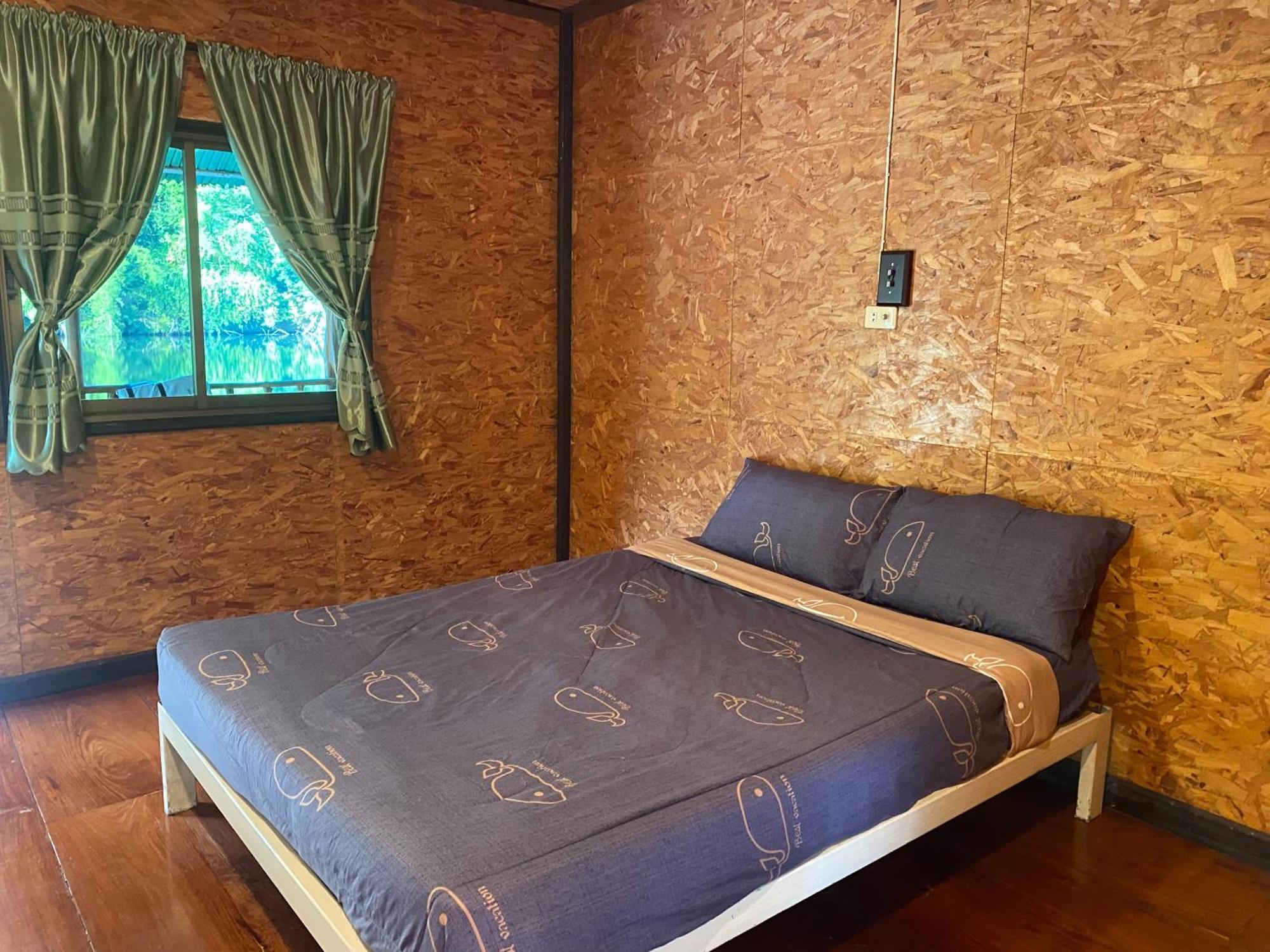 แพจิตรธาดาธารน้ำ Hotel Tha Kradan Kültér fotó